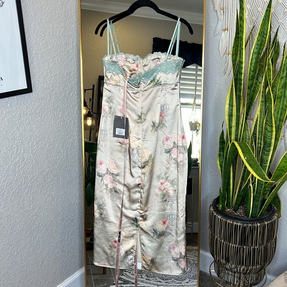 HOUSE OF CB 'Venus' Vintage Floral Midi Dress NWOT - Picture 14 of 15